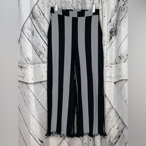 Abbeline Striped Straight Leg Cropped Pant XS